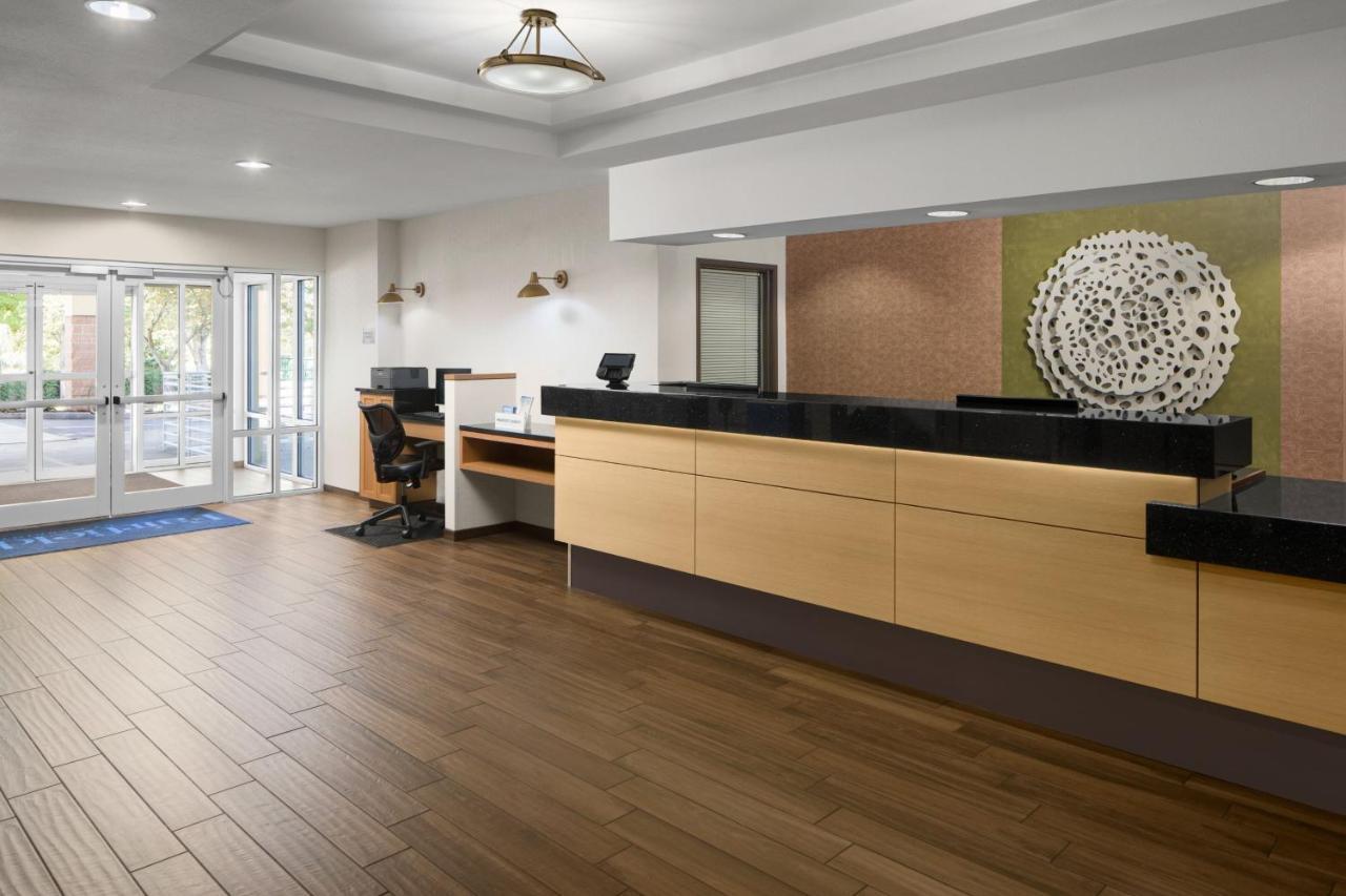 Fairfield Inn & Suites Portland West Бівертон Екстер'єр фото